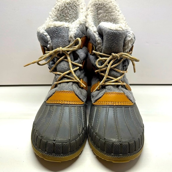 Time and Tru Shoes - Time and Tru Women’s Gray Snow / Duck Boots Size 9 Grey Lace-Up